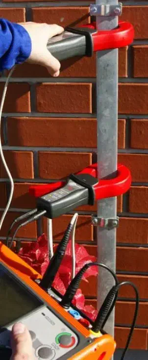 Uso del Telurómetro AMRU 120 de Amperis
